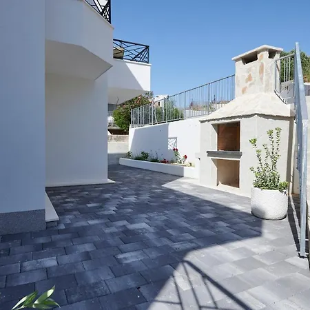 Apartmani Kelava Trogir Extérieur photo